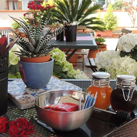 Il Rosso E Il Nero Bed & Breakfast *